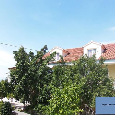 Verga Apartments & Suites Каламата Екстер'єр фото